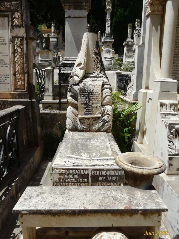 COHEN JONATHAN Gaston Jonas का स्मारक